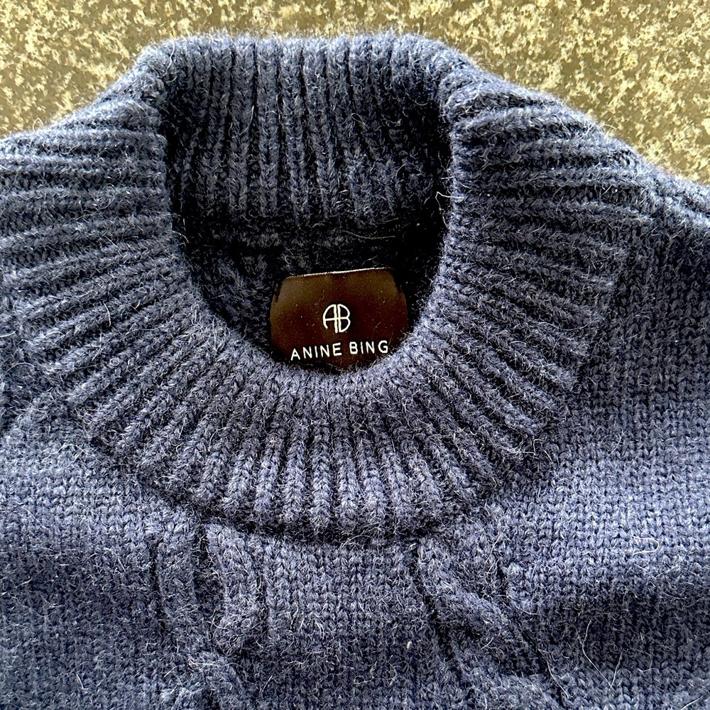 Anine Bing Cable Knit Navy Pullover Sweater with Crewneck. Size Women’s S/P